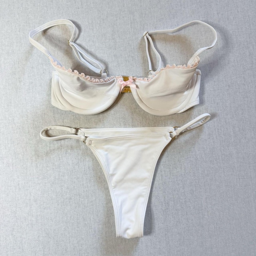 Size Small Bamba Swim Belle Bra Bikini Top in White/Pink